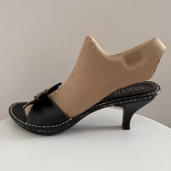 Franco Sarto - Black - Leather - Heels with Bow and Stitch Detail - Size 8M - Picture 7 of 8